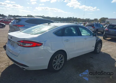 2017 Ford Fusion Energi Se Luxury из США, поврежденный, VIN 3FA6P0PU0HR201090